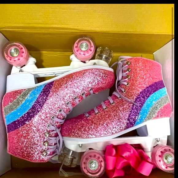 Sugar Thrillz Pink Glitter Rainbow Roller Skates with Extra Derby Laces Size 10M - Picture 3 of 9